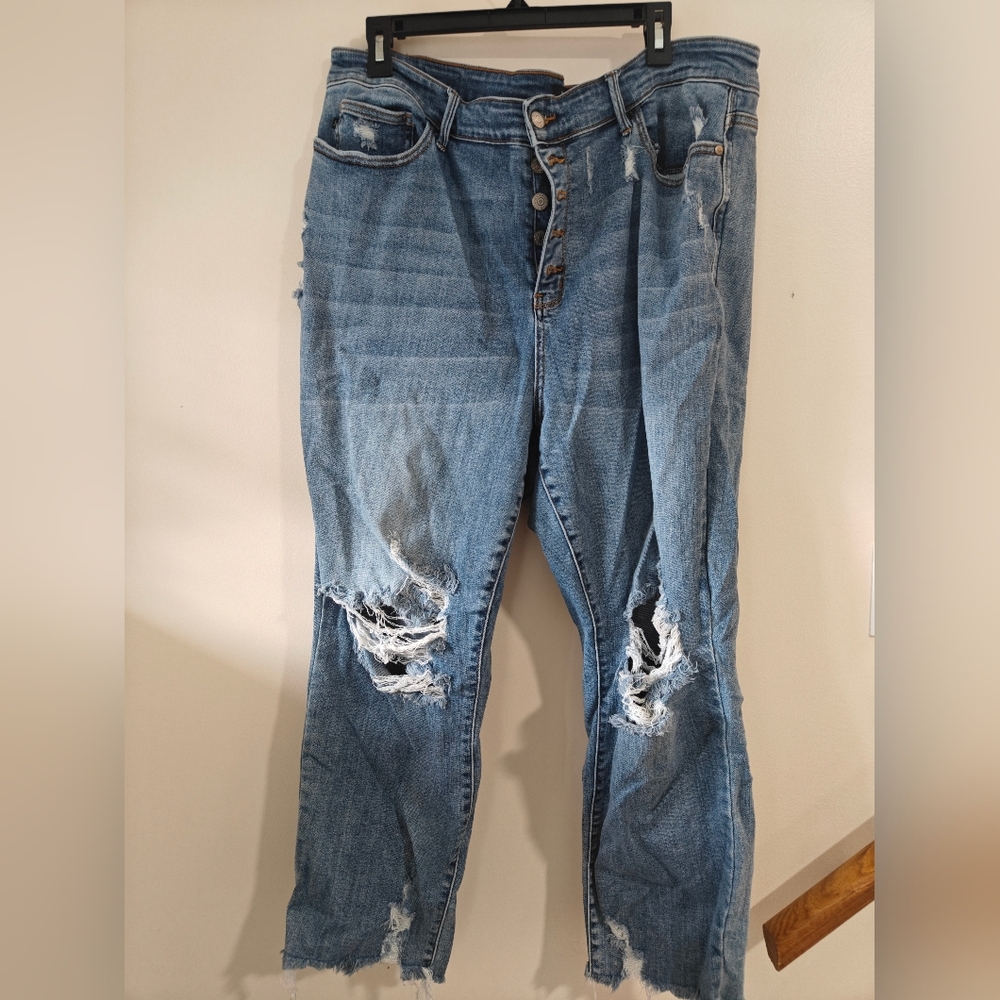 Judy Blue Distressed Boyfriend Fit Light Wash Jeans Size 22 W